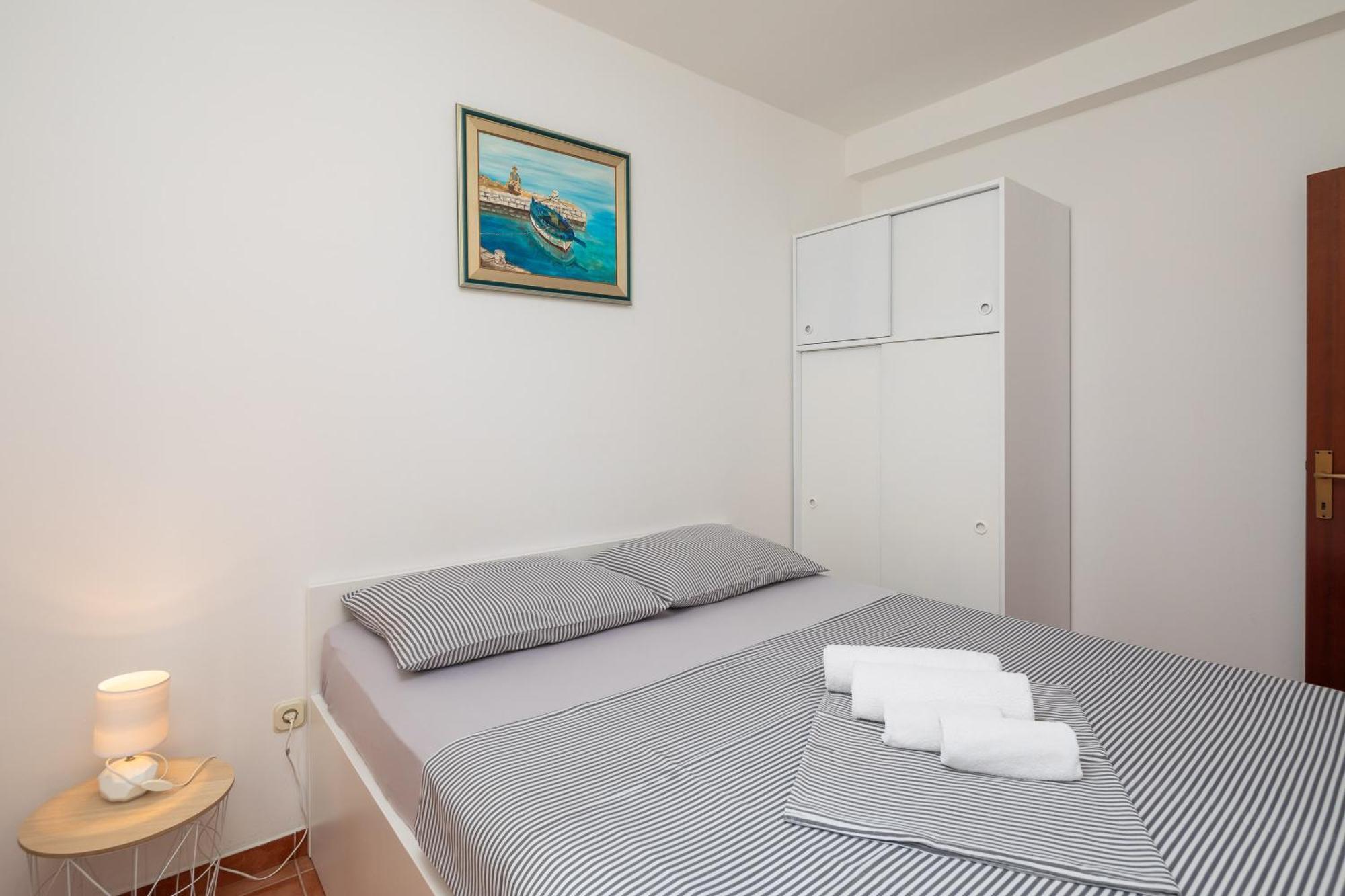 Adriatic Blue Apartments Локва-Рогозница Экстерьер фото